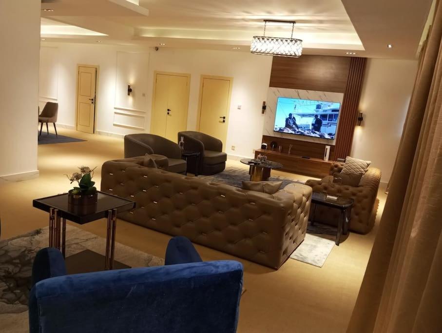 Sujimoto Residences Macdonald 拉各斯 外观 照片